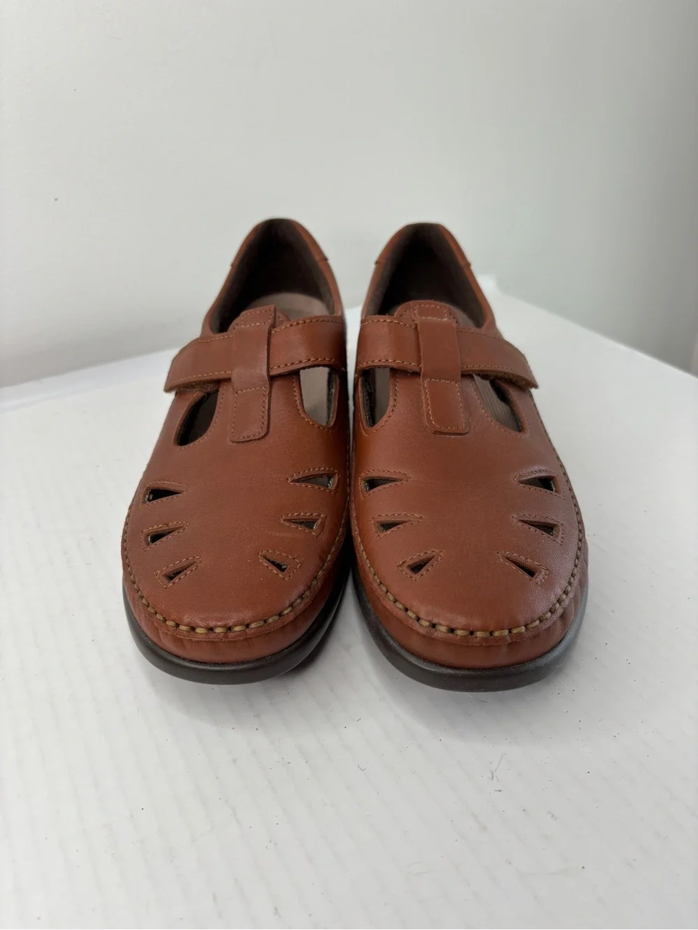 SAS Roamer Tripad Comfort Mary Jane Womens Shoe Sz 9 SLIM Brown Leather T Strap